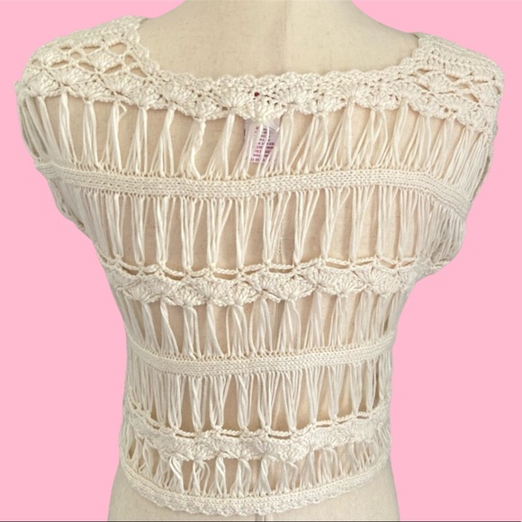 Candies Off White Cream Crochet Knit Design Top NWT - Picture 3 of 7